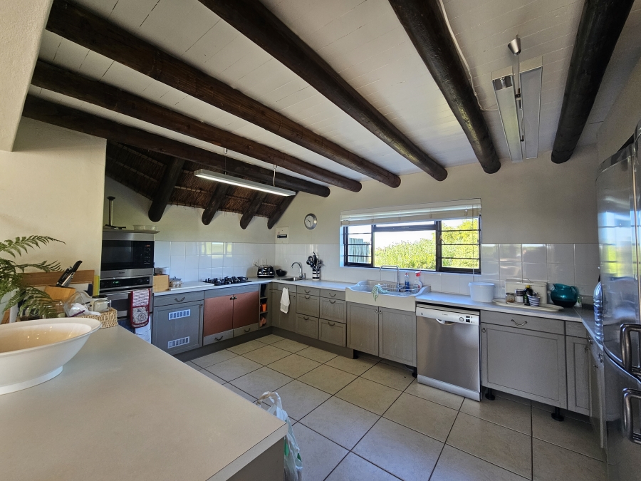 To Let 4 Bedroom Property for Rent in St Francis Bay Village Eastern Cape